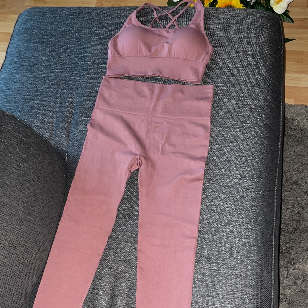 Leggings & bralette crop top set